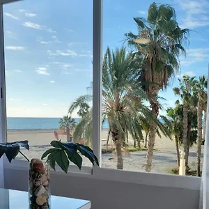 Motril, Primera Línea De Playa. Apartamento